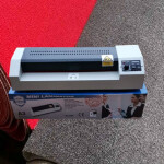 A3, A4, Heavy Duty Metallic Laminator Laminating Machine Laminator With reverse switch